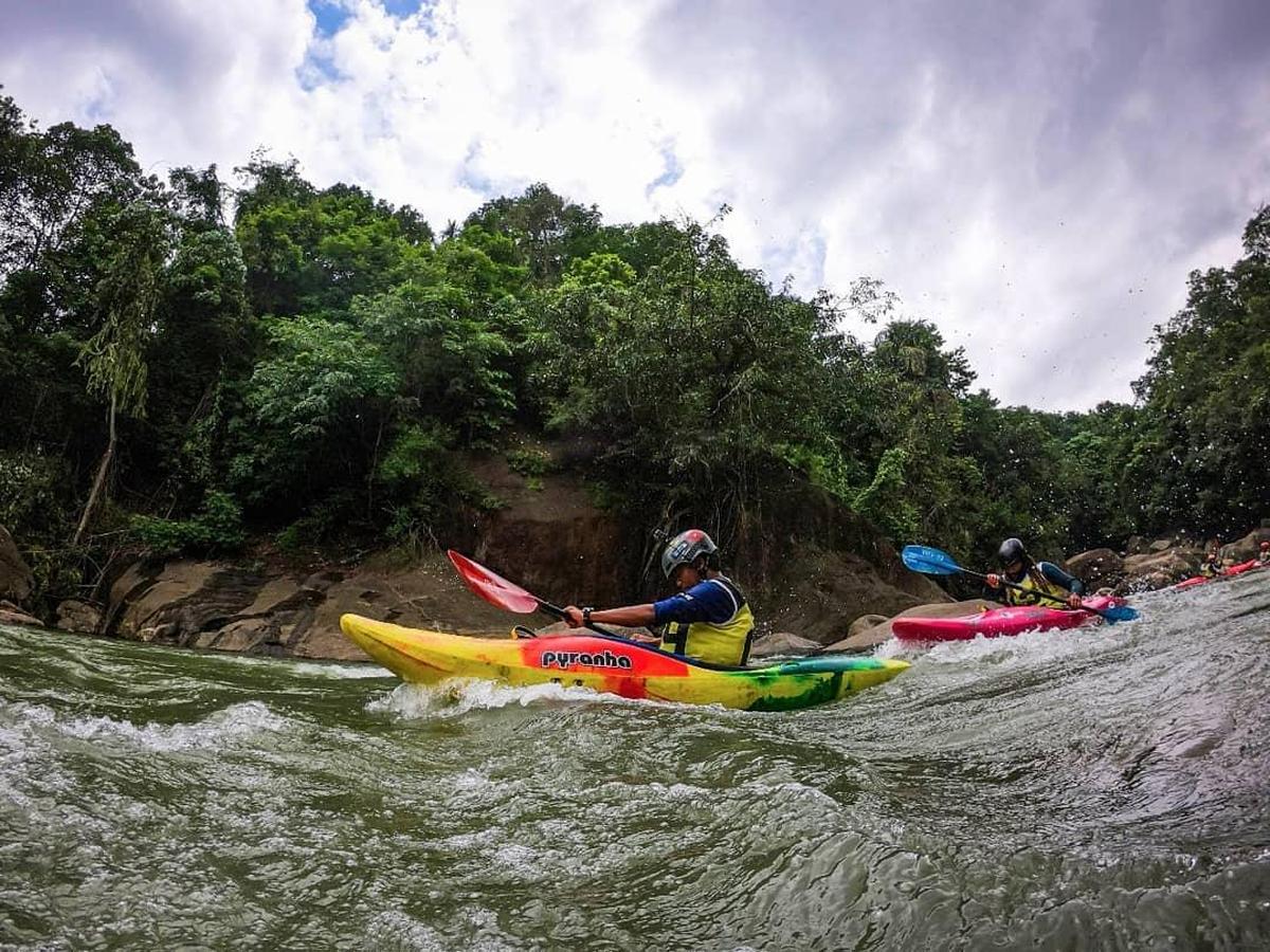 Rafting em corredeiras em Calecute Rafting em corredeiras em Calecute