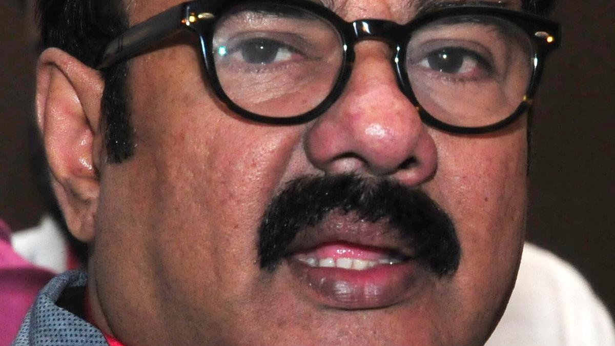 No evidence of drunk driving against Malayalam actor Maniyanpilla Raju in accident case: police report