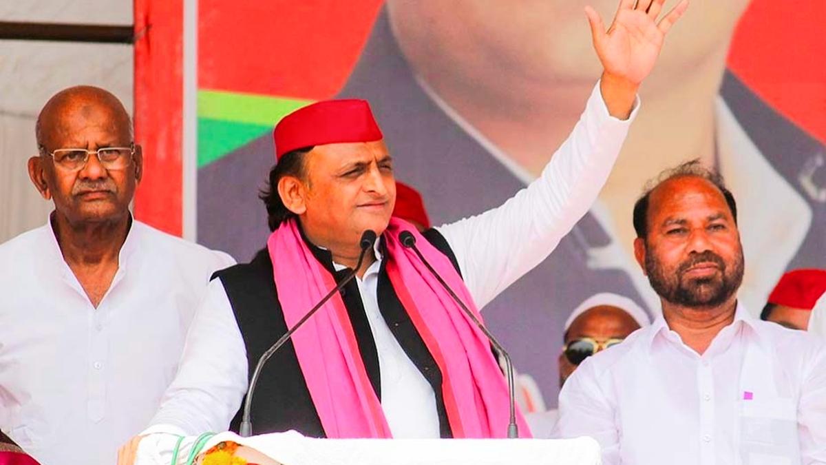 https://th-i.thgim.com/public/incoming/bcd1nn/article68735875.ece/alternates/LANDSCAPE_1200/IMG_Akhilesh_campaigns_f_2_1_JACND6J1.jpg