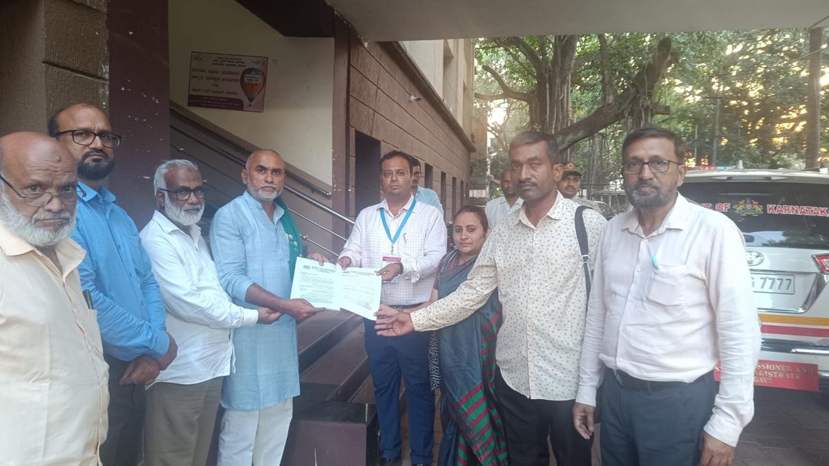 Activists criticise Belagavi admn. for not allowing them to meet foreign delegates