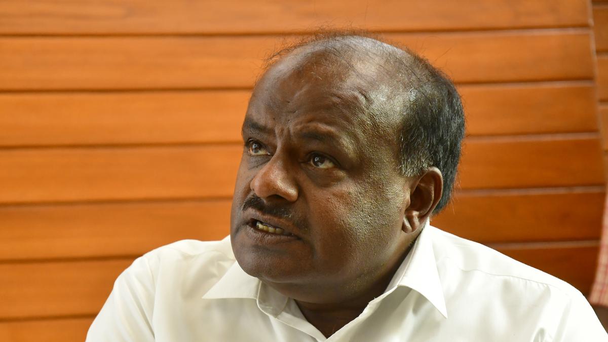 Former Karnataka CM Kumaraswamy discharged from hospital