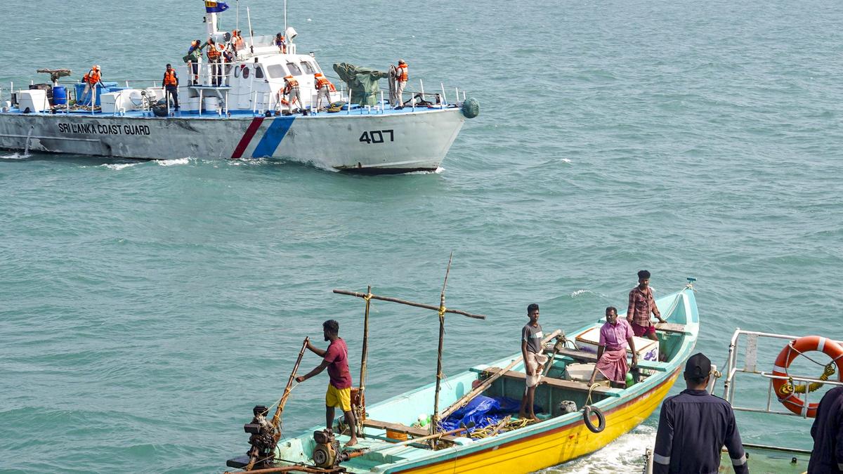 Three Tamil Nadu fishermen arrested by Sri Lankan Navy