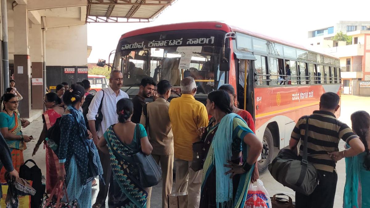 Inter-State bus services between Karnataka and Maharashtra resume on a full-scale