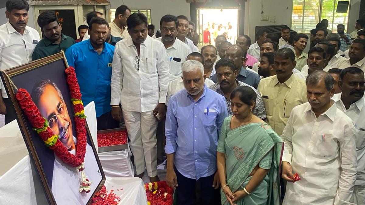 Take action if you have proof of my involvement in Vivekananda Reddy’s murder, Suneetha asks A.P. government