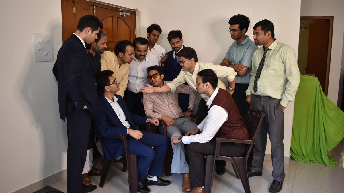 Alchemy Theatre Society to present 12 Angry Men in Bengaluru Alchemy Theatre Society to present 12 Angry Men in Bengaluru