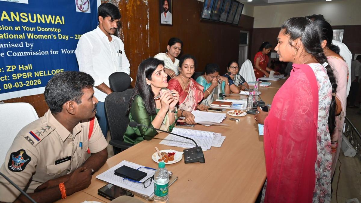 A.P.’s first ‘Mahila Jansunwai’ conducted in Nellore