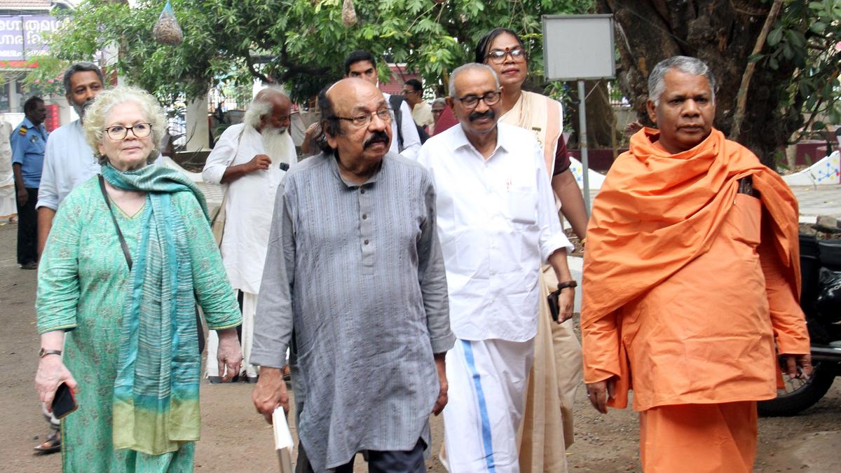 Guru’s words will help to live as independent individuals: Swami Subhangananda