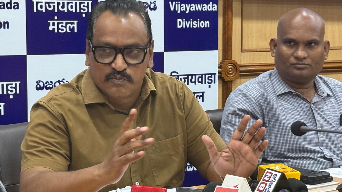 26 trains inspected, ₹24,800 fine imposed during cleanliness drives