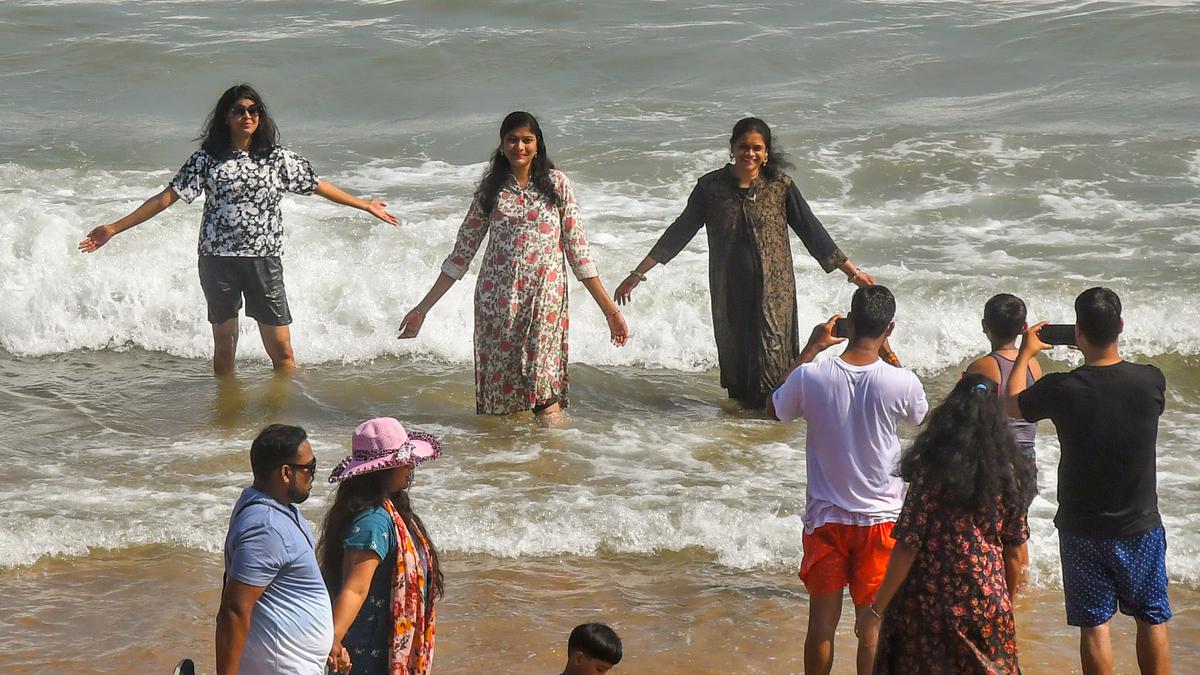 Decision to hike entry fee at Rushikonda Beach in Visakhapatnam draws flak