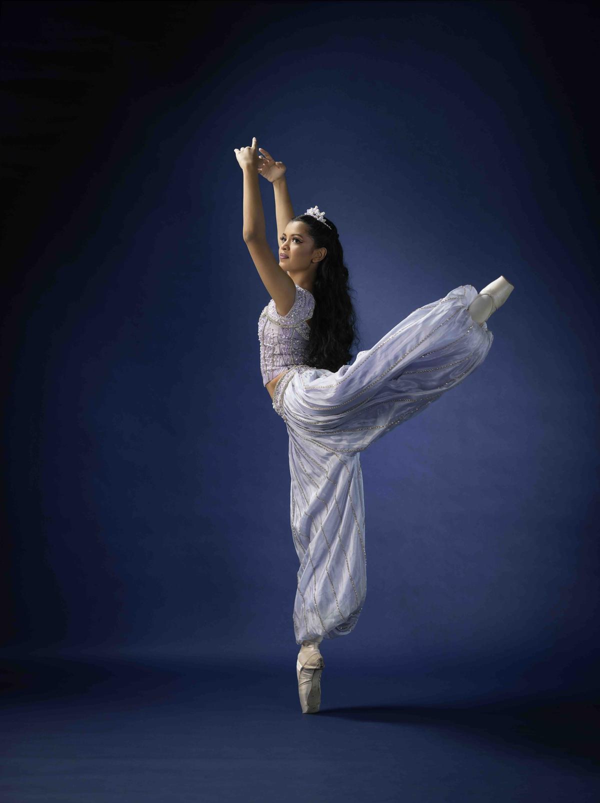 Krita Yernool como princesa Ziva