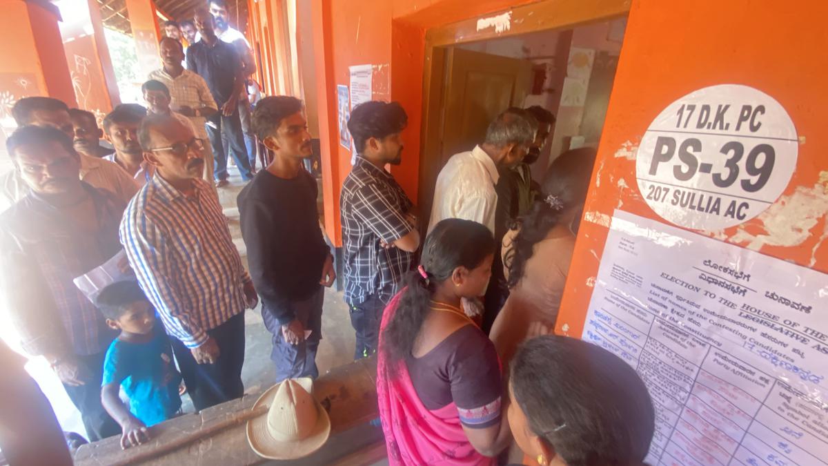 Some booths near places of suspected Maoists visit in Kadaba Taluk record good polling