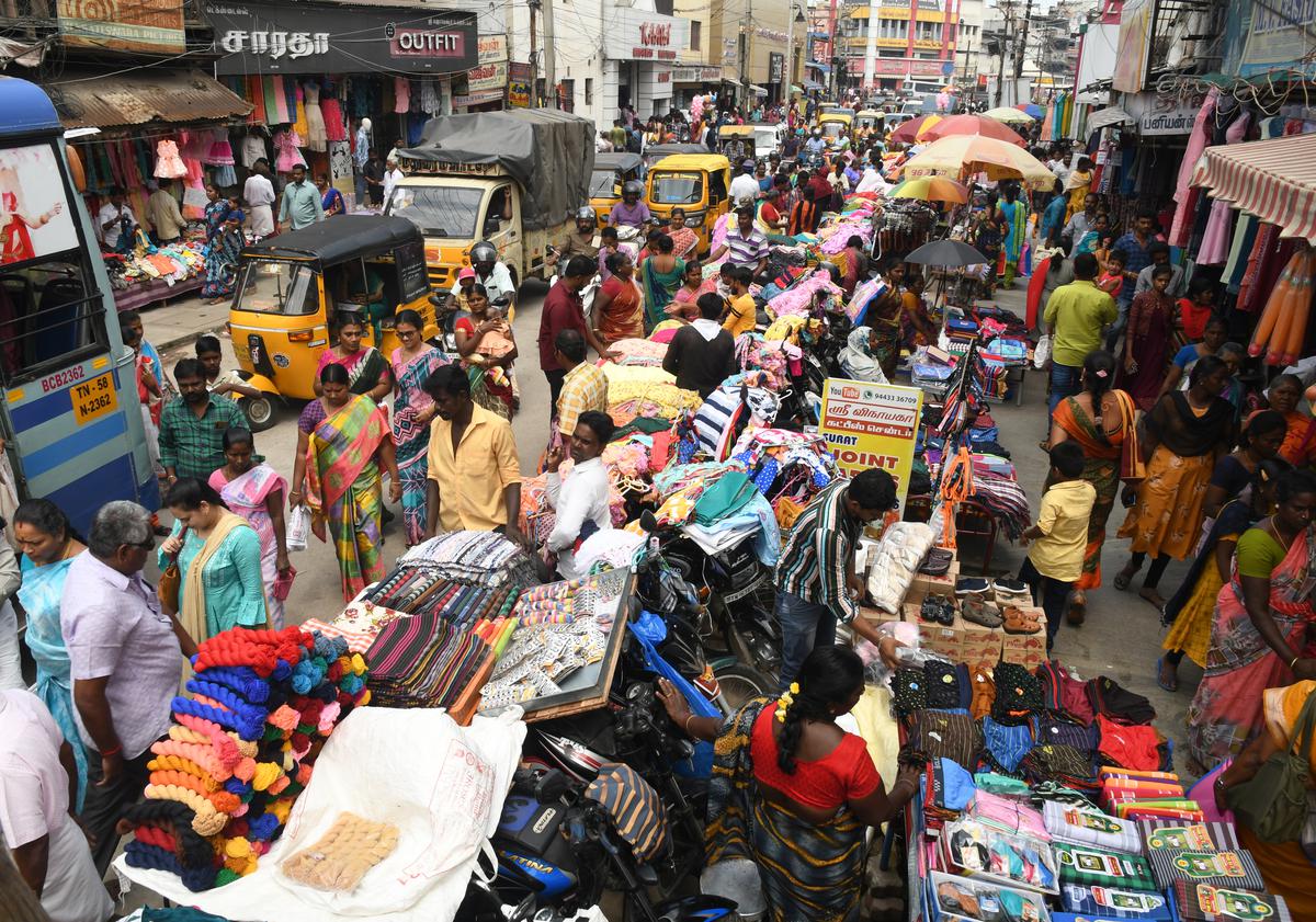 Encroachment on pedestrian platforms, carriage way creates chaos on ...