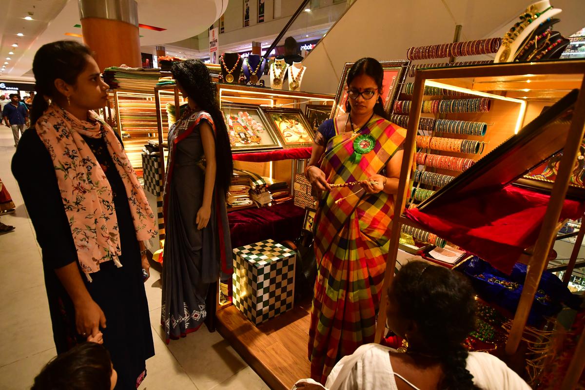 NABARD organises ‘Stall in Mall’ programme for artisans
