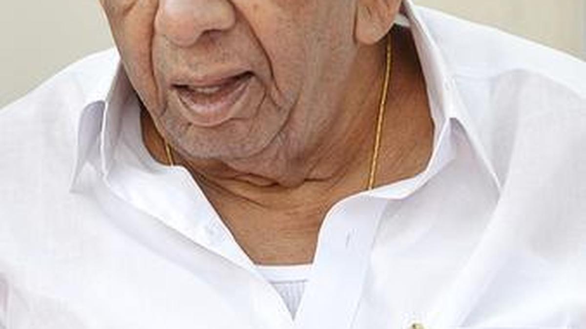 Legislative Council members pay tributes to Shivashankarappa