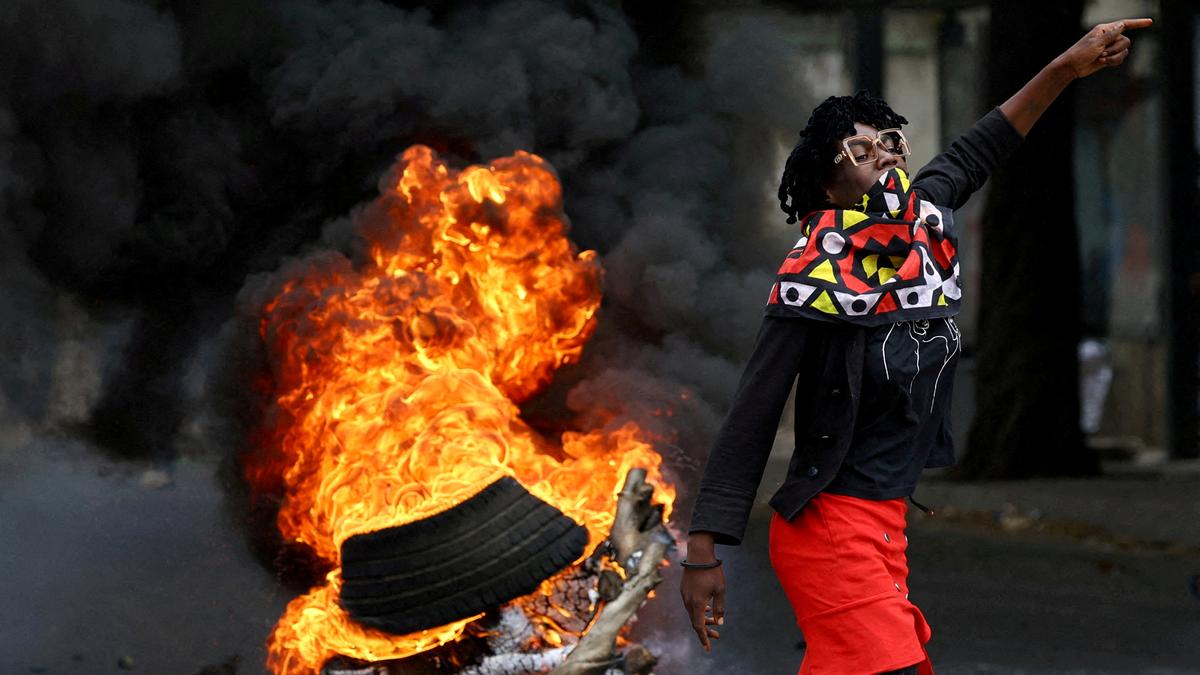 Mass jailbreak in Mozambique amid post-election unrest