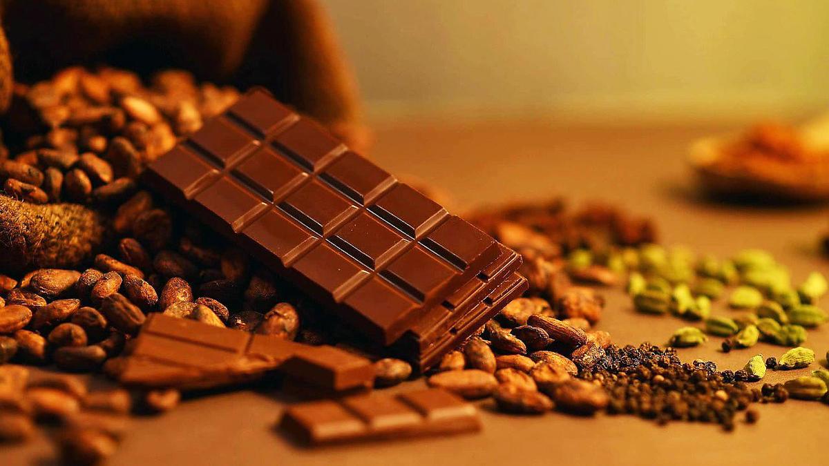 कैसे केरल के जकोबी चॉकलेटियर एक समय में एक छोटे बैच पर चॉकलेट पर पुनर्विचार कर रहे हैं कैसे केरल के जकोबी चॉकलेटियर एक समय में एक छोटे बैच पर चॉकलेट पर पुनर्विचार कर रहे हैं