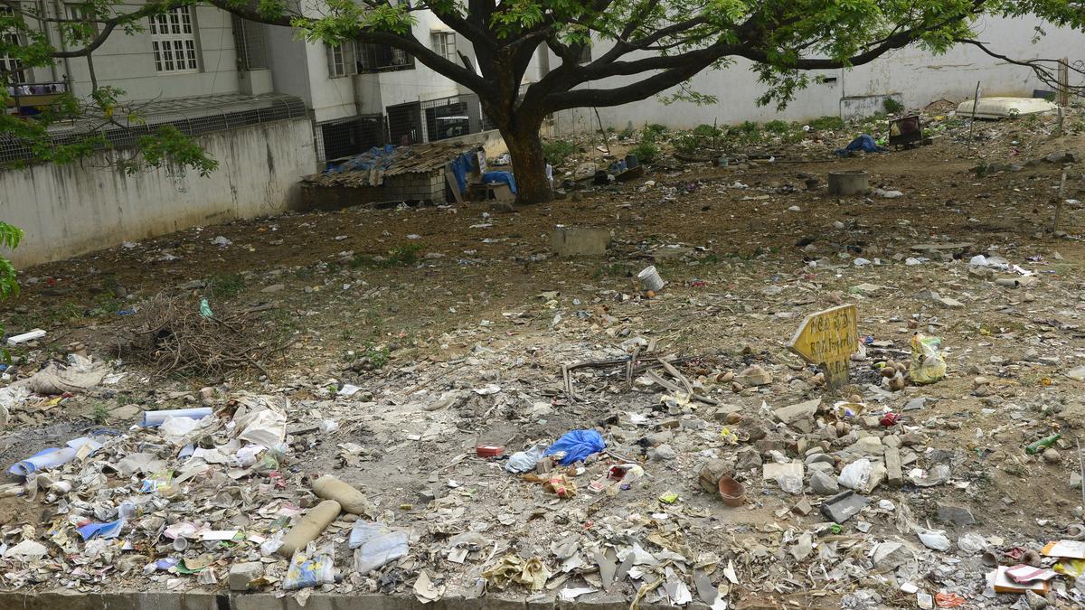 BBMP serves over 600 notices to owners of vacant sites that have turned into dumping grounds in Bengaluru