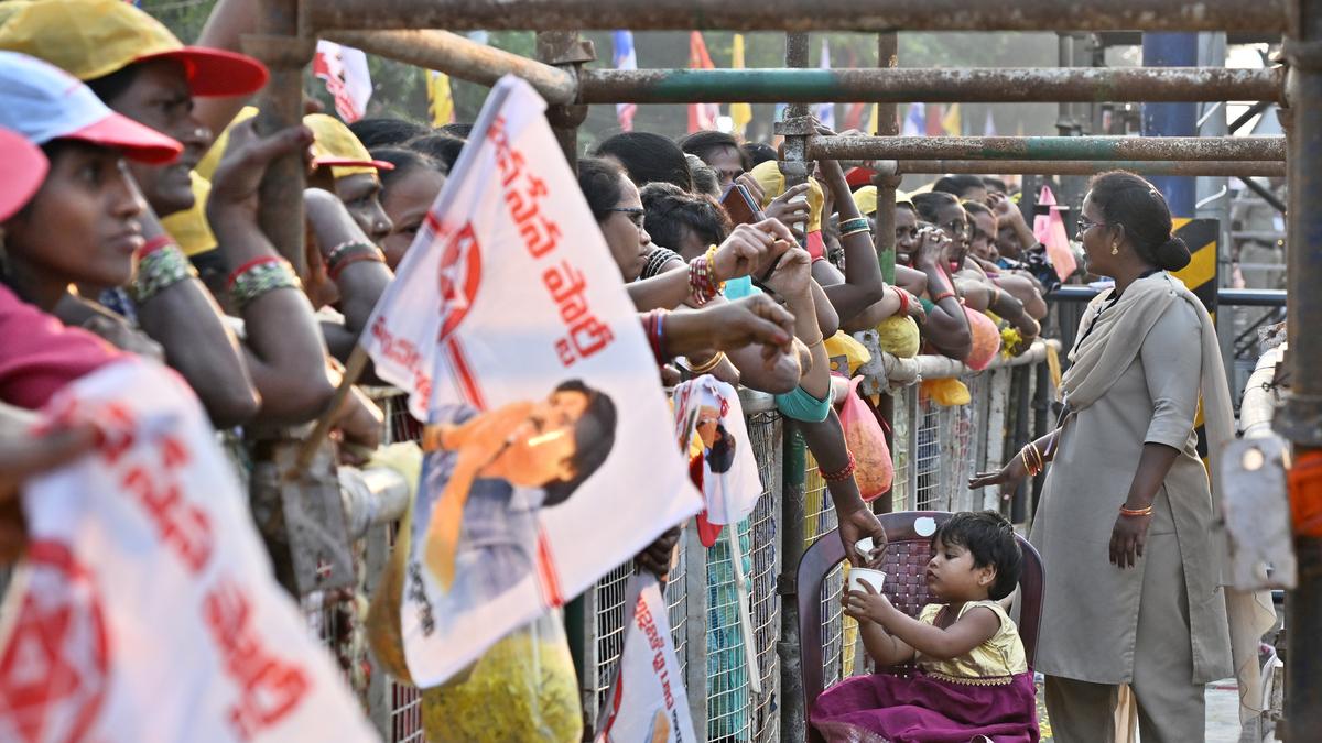 Election-mode frenzy in Visakhapatnam as PM Modi’s roadshow draws massive crowds