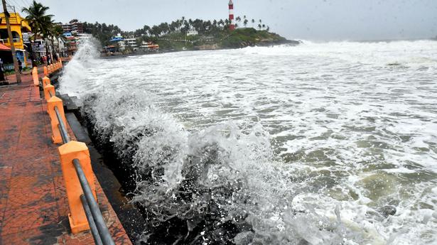 Yellow alert in eight districts today