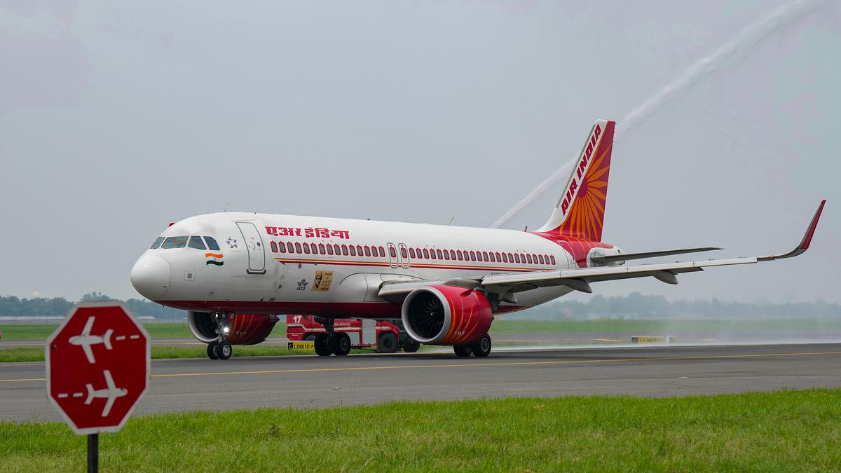 Canada police probe video warning not to fly Air India