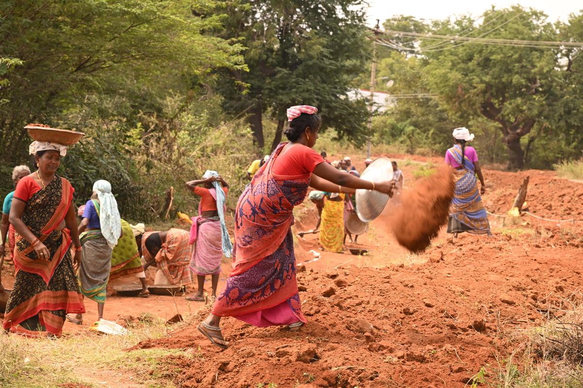 27 lakh MGNREGA workers deleted between October 10 and November 14 - The  Hindu