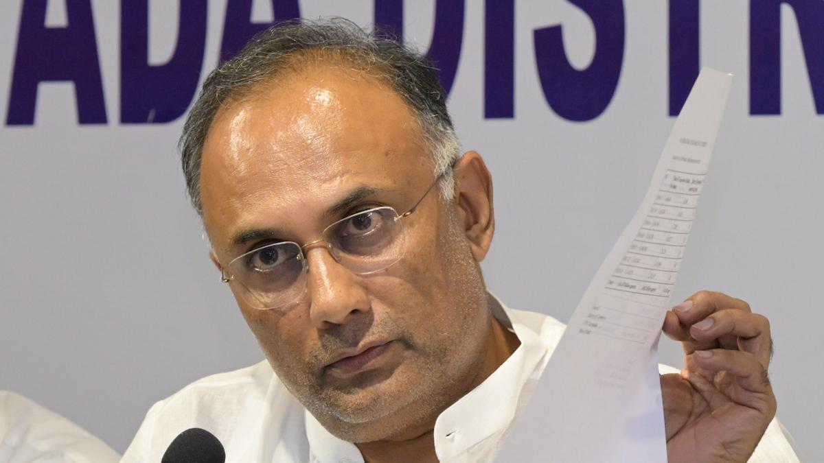 Let Amit Shah file affidavit about delay by Karnataka seeking drought relief: Dinesh Gundu Rao