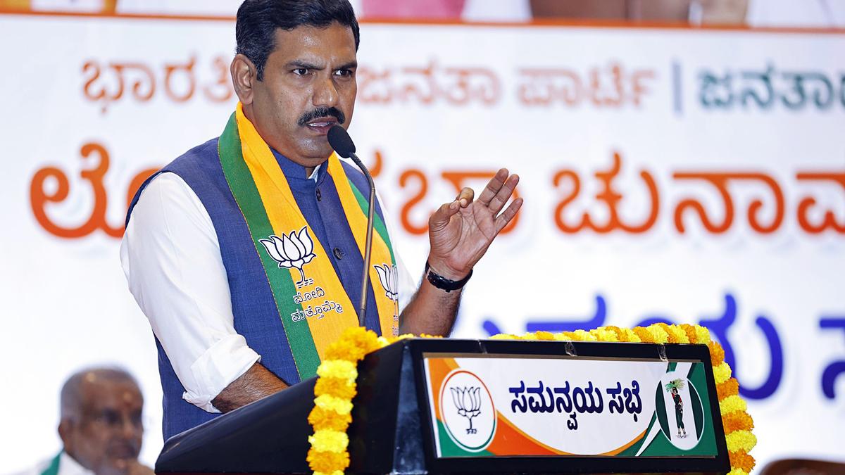 Eshwarappa has still time to withdraw his nomination papers, says Vijayendra