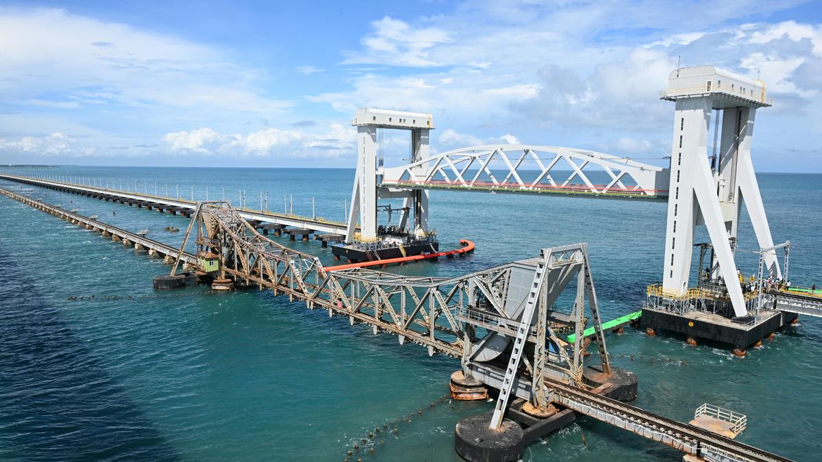 CRS inspects operation of newly built vertical lift girder span at Pamban Bridge