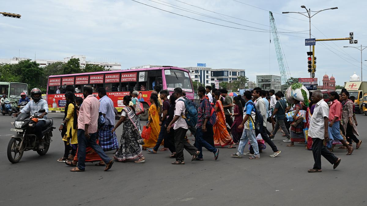 Passengers at Chennai Central suffer at the hands of auto drivers