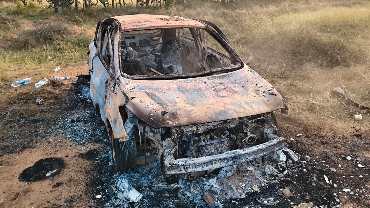 Charred skeletal remains of four persons found in car near Tirunelveli’s Thisaiyanvilai