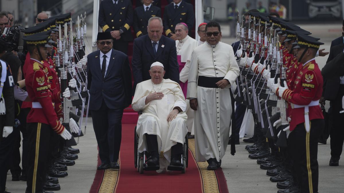 Pope Francis arrives in Indonesia to begin ambitious Asia-Pacific tour