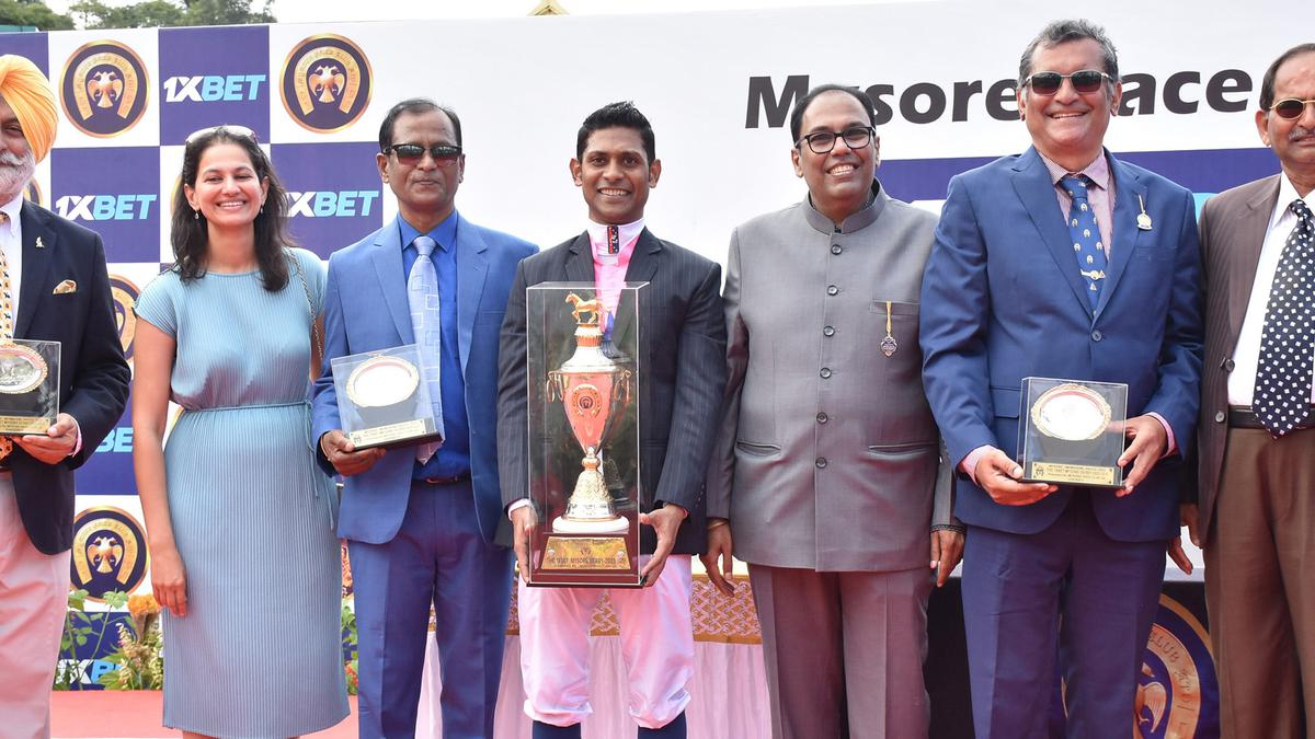 Touch Of Grey lives up to his billing in the 1xBet Mysore Derby 