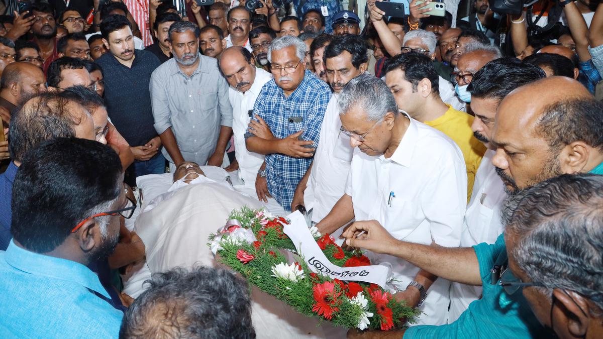 Mortal remains of Kanam Rajendran airlifted from Kochi airport
