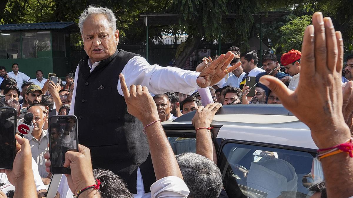 CM Ashok Gehlot promises ₹10,000 annually to women head of the family