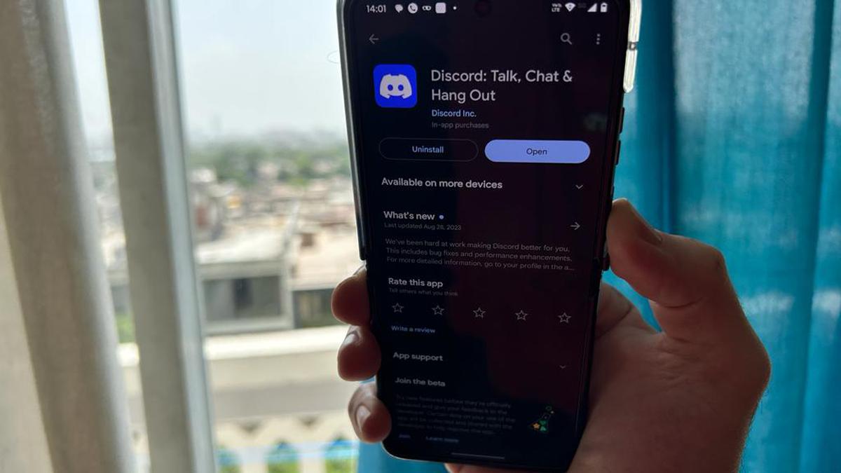 What is the Discord app and how to use it?