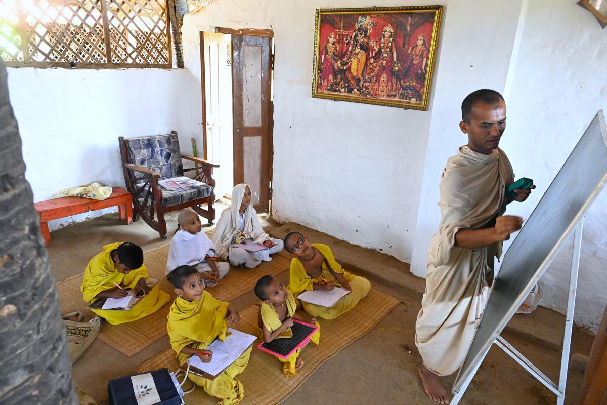 The simple, spiritual living in Andhra's Kurma Gramam village - The Hindu