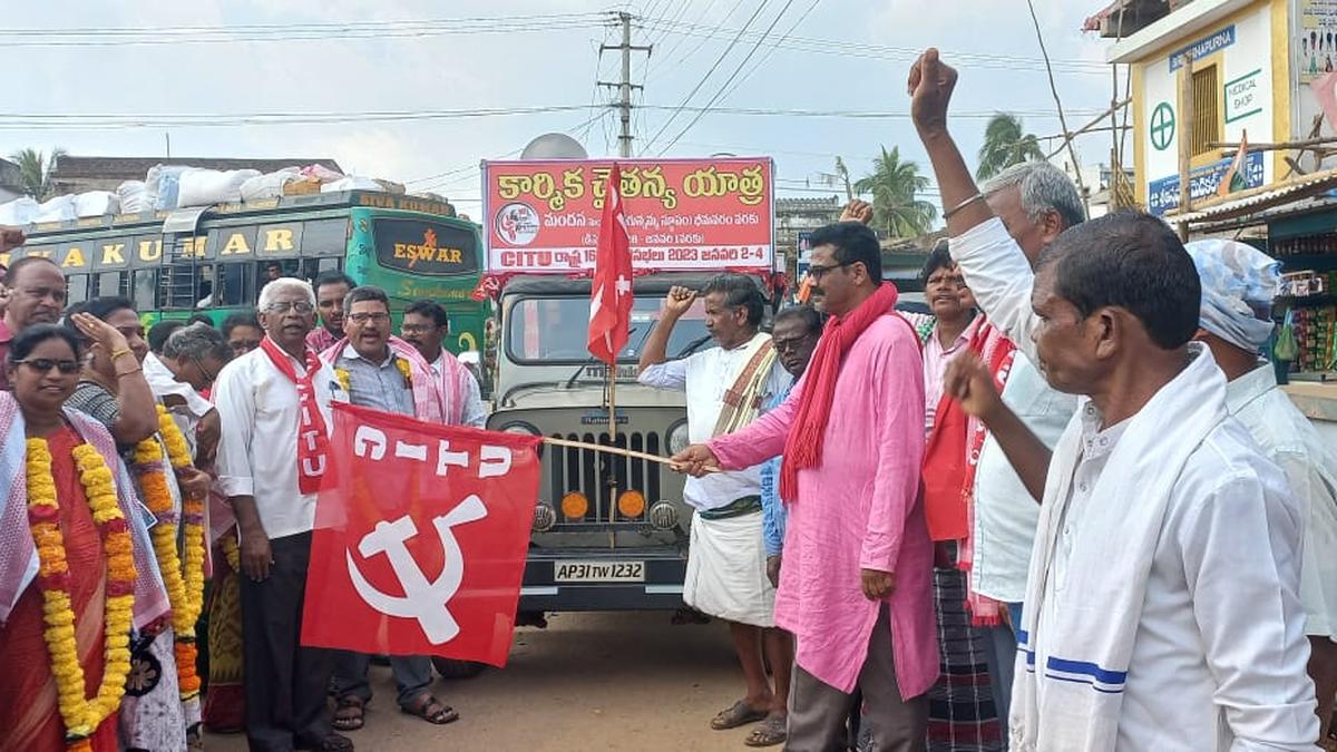 Andhra Pradesh: CITU launches bus yatra opposing Modi government policies