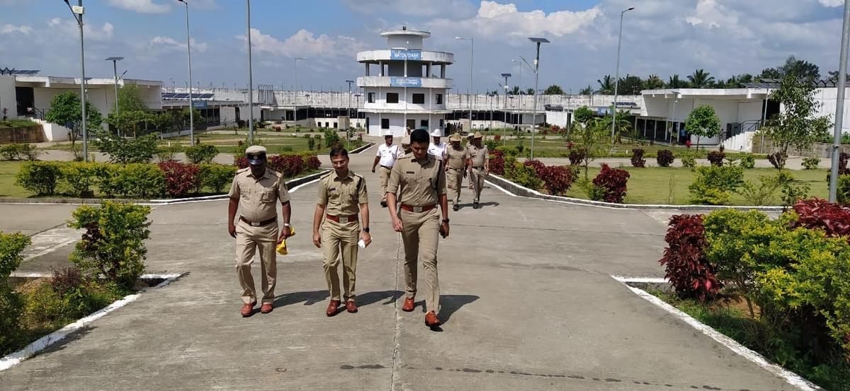 Shivamogga police open fire at murder accused