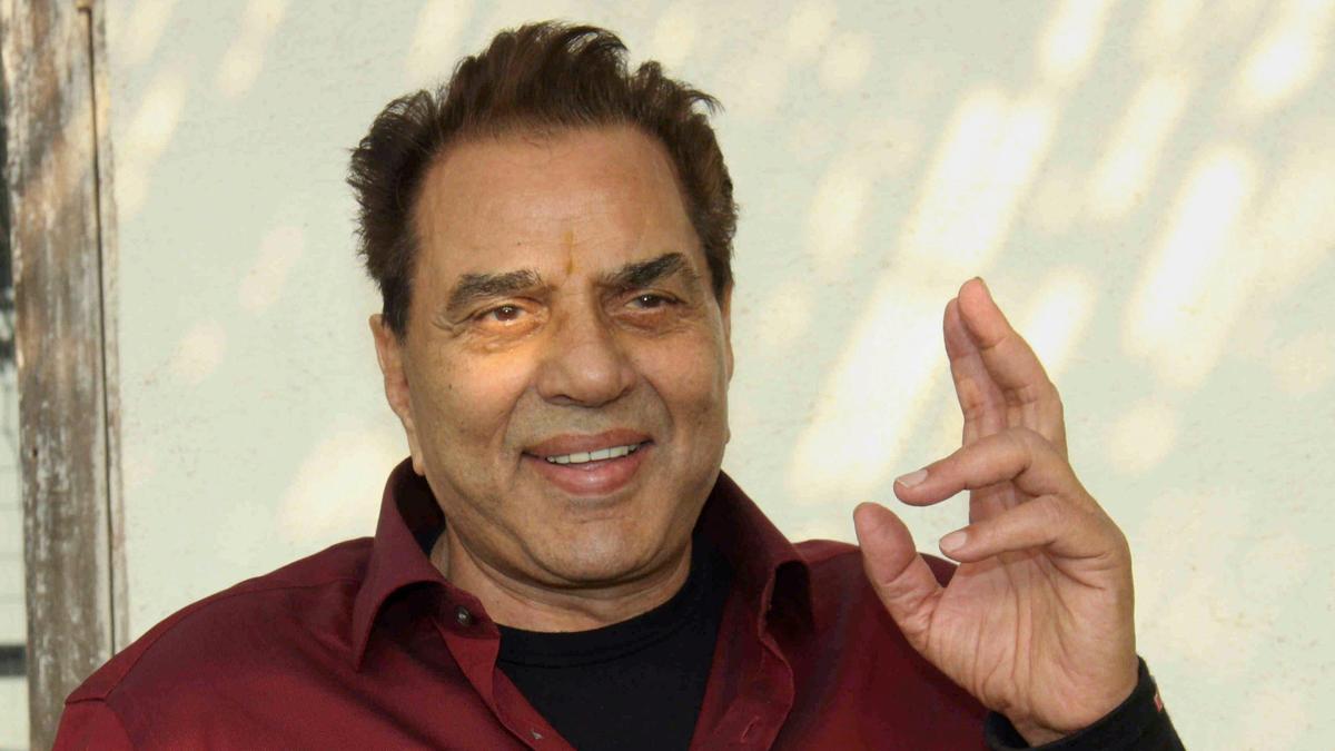 Dharmendra ‘stable and recovering’, stop spreading false news: Esha Deol