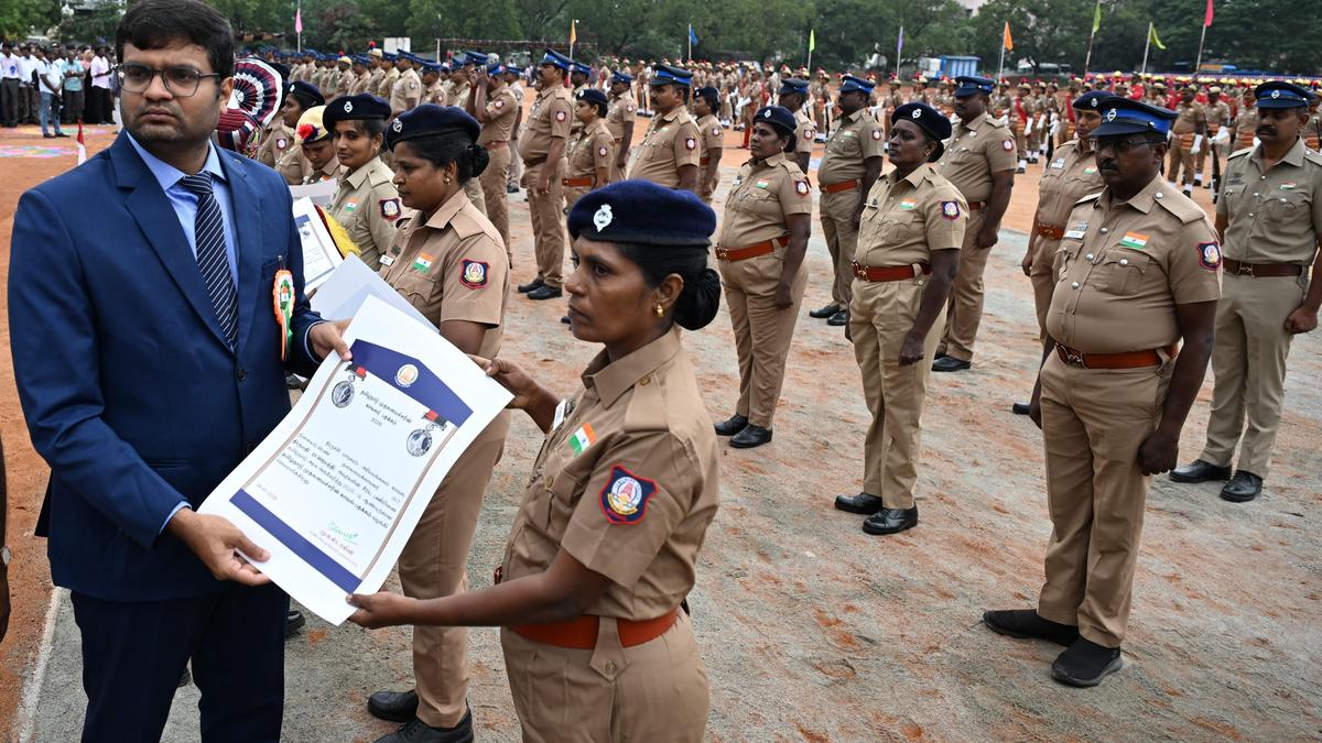 Tiruchi celebrates 77th Republic Day with pomp and honours
