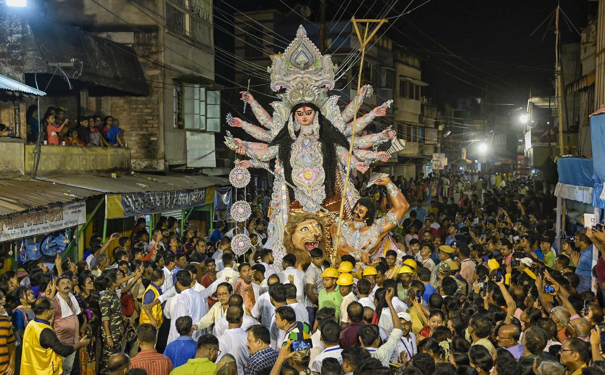 Durga Puja carnival to showcase idols of top 90 puja committees in Kolkata