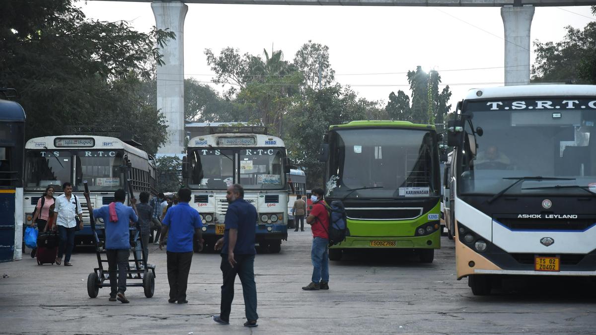 TGSRTC announces 6,431 special buses to meet Sankranti rush