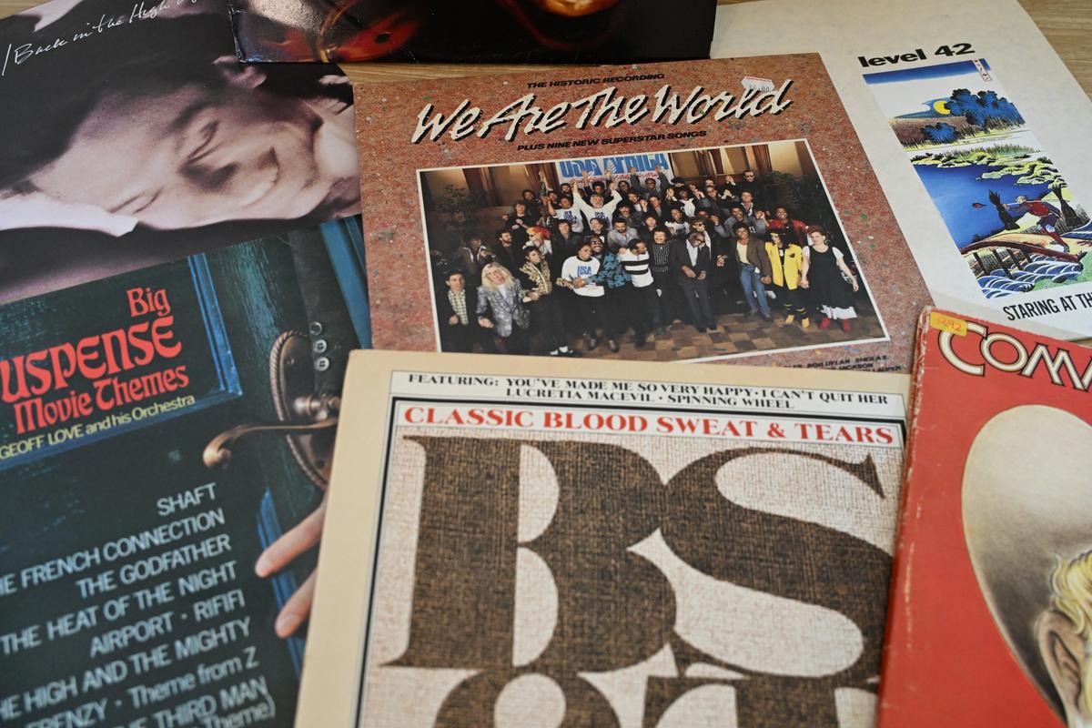 10018 20 4 2024 18 16 15 2 VINYL RECORDS 02