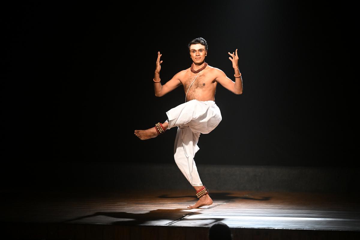 Anand Satchidanandan’s thematic production was a tribute to Ramana Maharishi. 