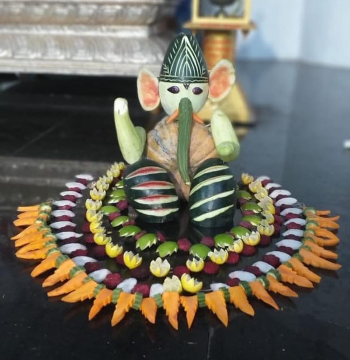 Carving a Ganesha Carving a Ganesha