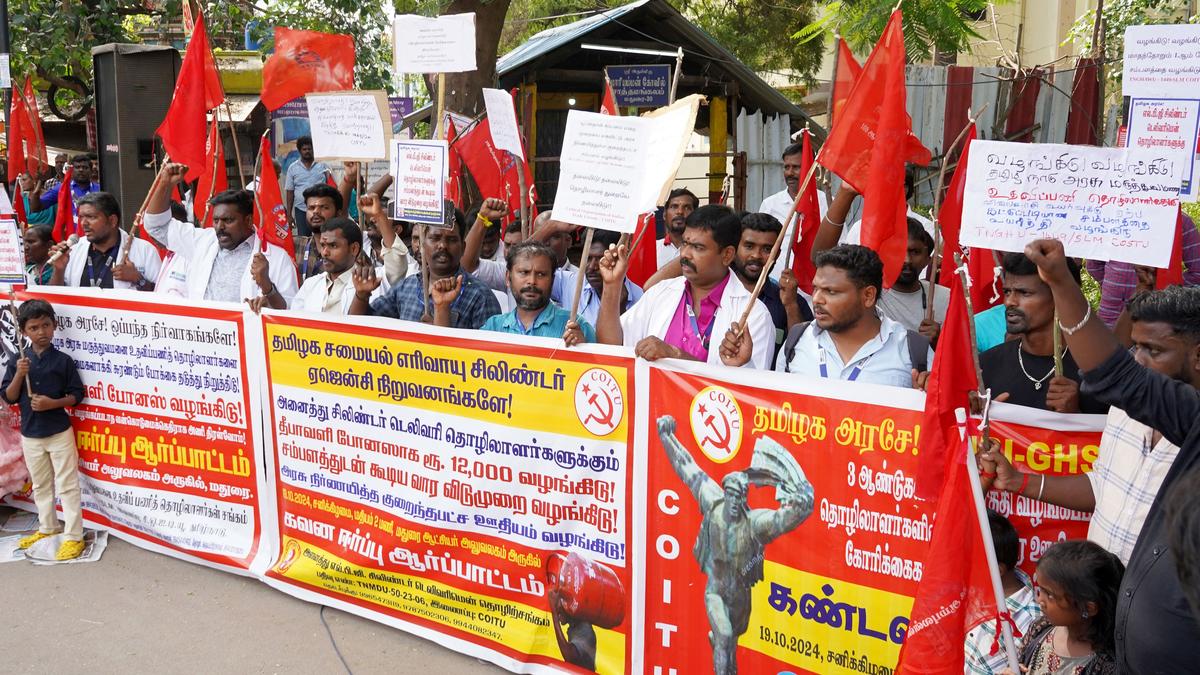 ‘108’ ambulance workers protest seeking fair pay, festival bonus