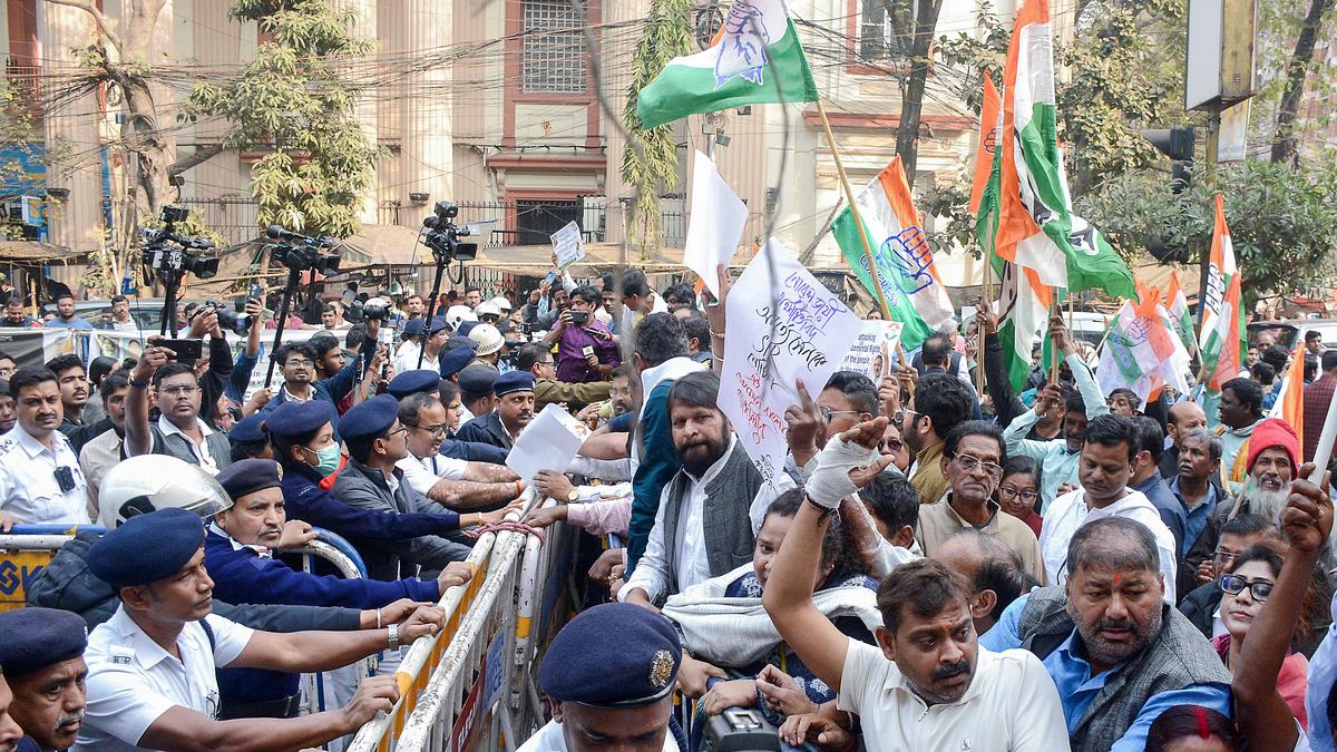 Election Commission uploads on website names of people on logical discrepancies list following Supreme Court order