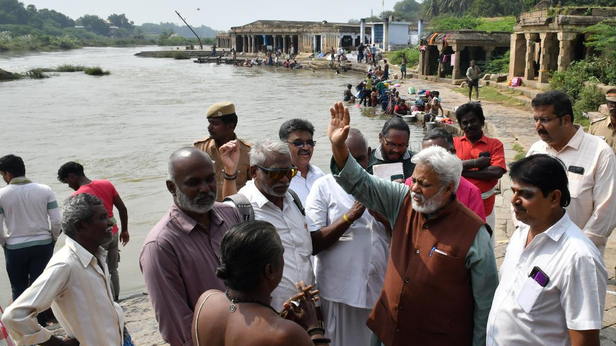 Rajendra Singh inspects Tamirabharani river, recommends steps for restoration