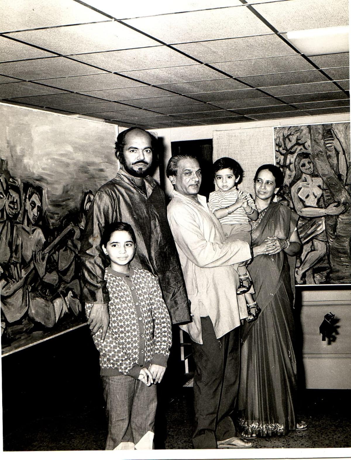 A young Asma Menon with Balan Nambiar in 1973 during his exhibition at Grindlays Bank, Unity Building. Also seen are dancer-couple US Krishna Rao and Chandrabhaga Devi with their grandchild.