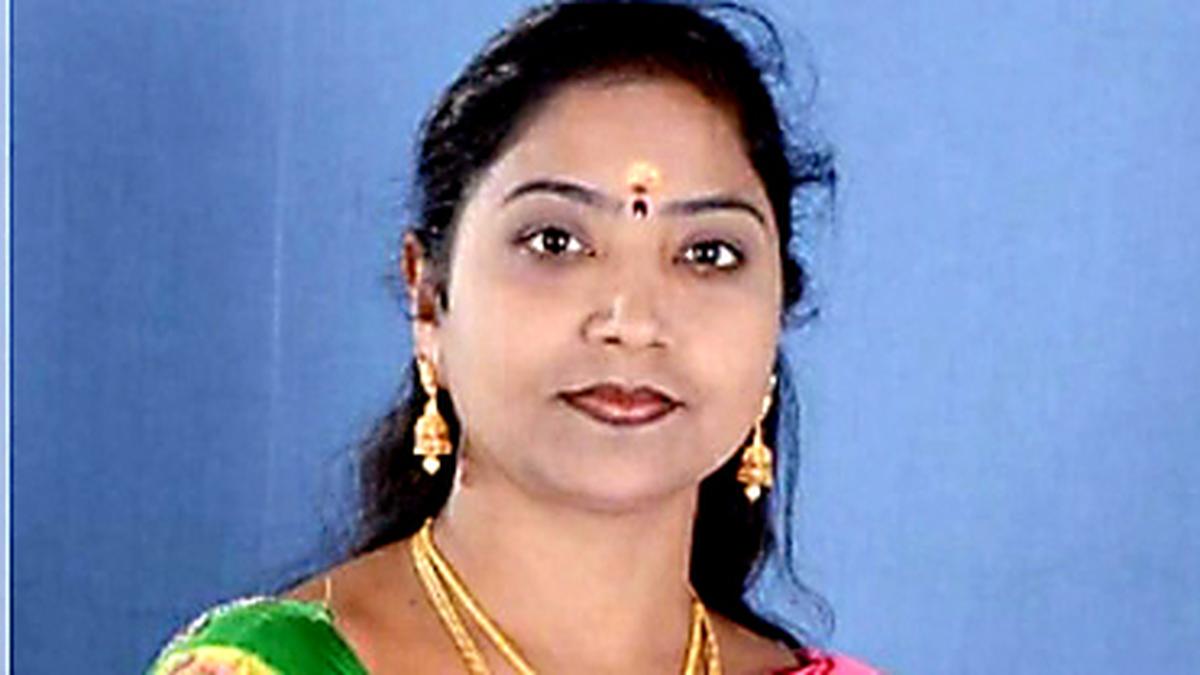 BRS MLA from Khanapur Rekha Naik resigns from party